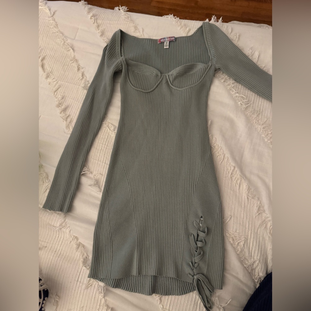LONG SLEEVE URBAN OUTFITTERS DRESS